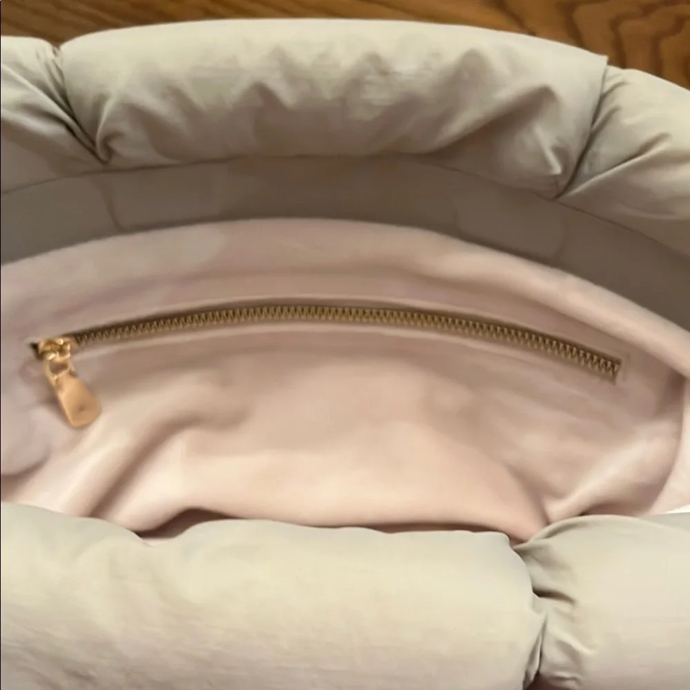 Light Green‎ Quilted Shoulder Bag